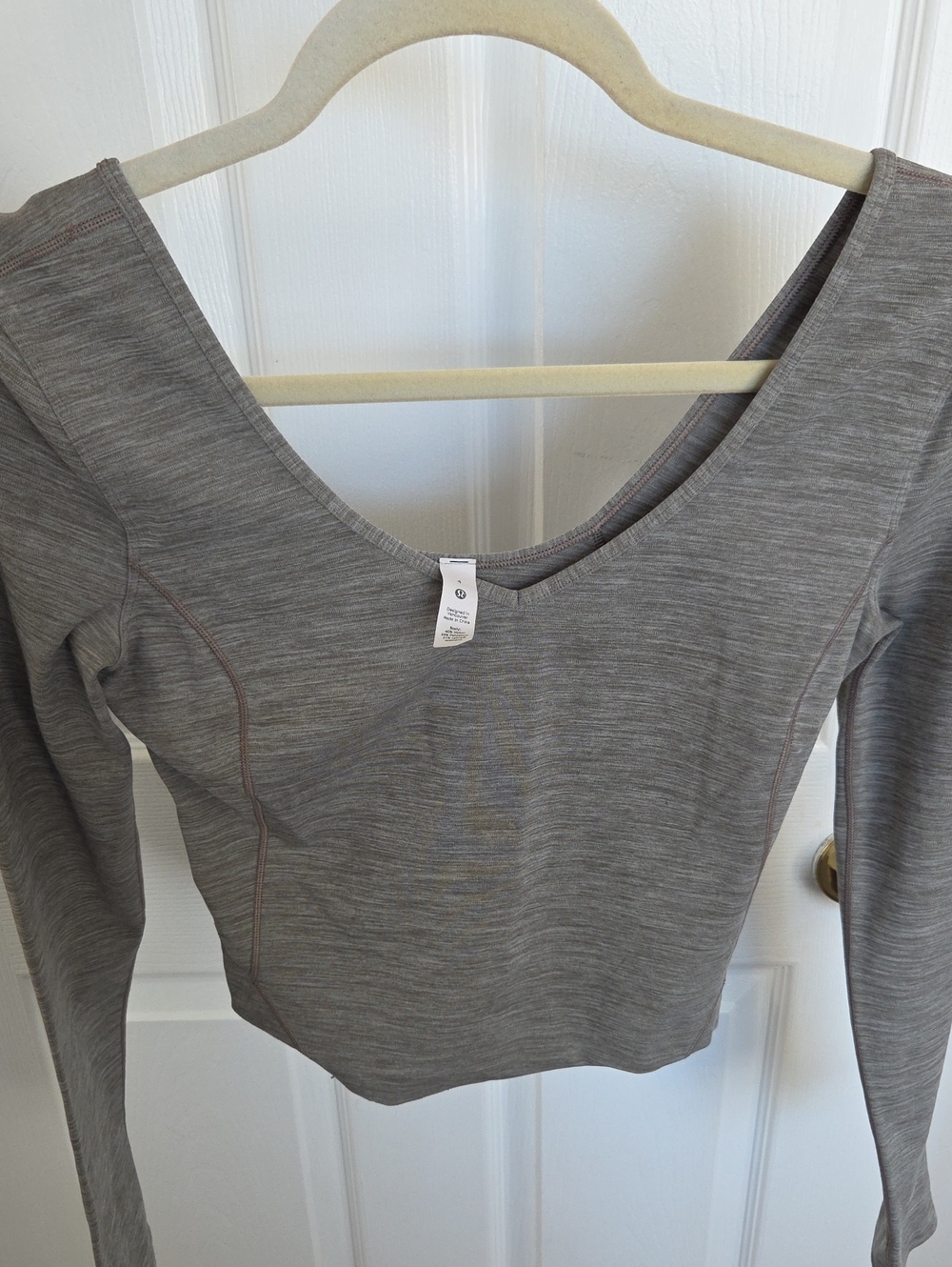 lululemon athletica Long Sleeve Scoop Neck Top - Heather Gray